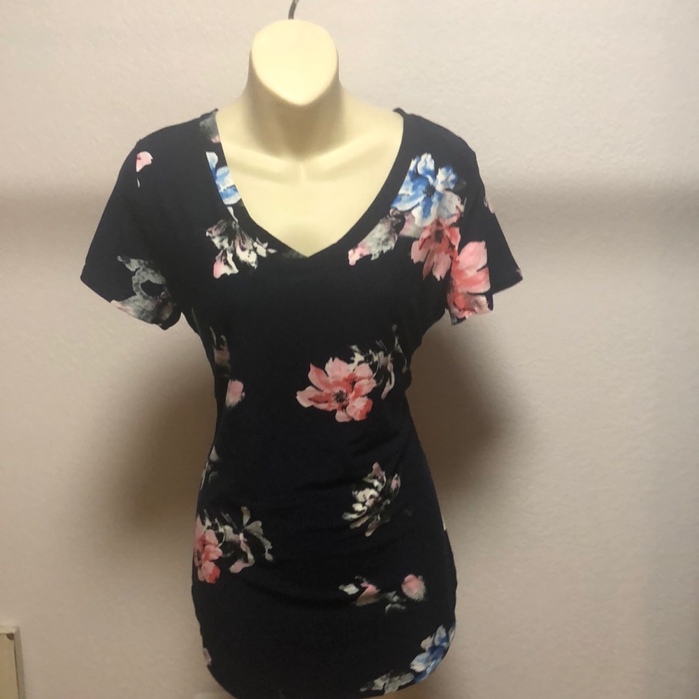 Women’s soft flowery top